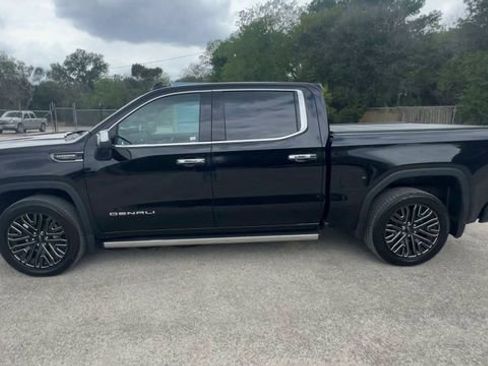 Used 2022 GMC Sierra 1500 Denali Ultimate AWD/4WD image 5