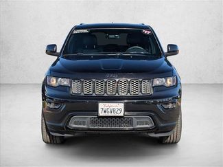 Used 2017 Jeep Grand Cherokee Altitude video 2