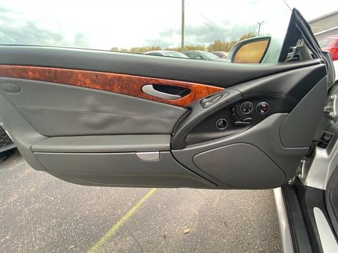 Used 2004 Mercedes-Benz SL 55 AMG image 20