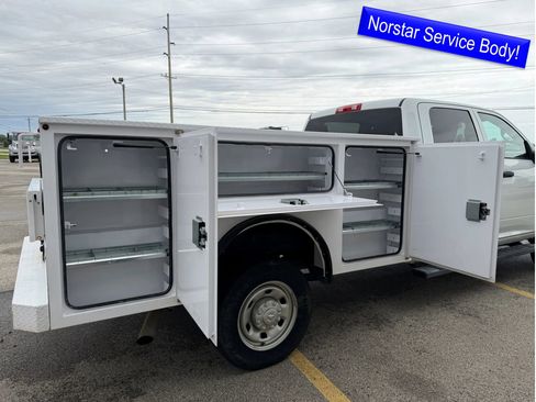 Used 2024 RAM 2500 Tradesman AWD/4WD image 2
