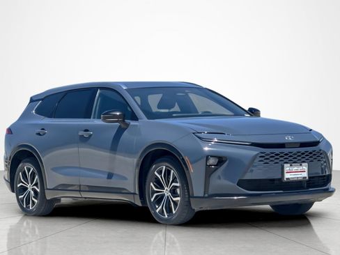 Certified 2025 Toyota Crown Signia AWD/4WD image 7