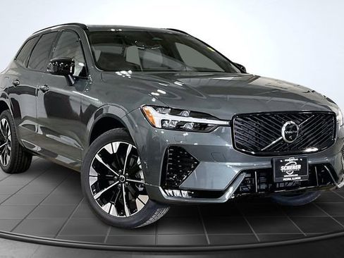 New 2026 Volvo XC60 B5 Plus w/ Climate Package image 3