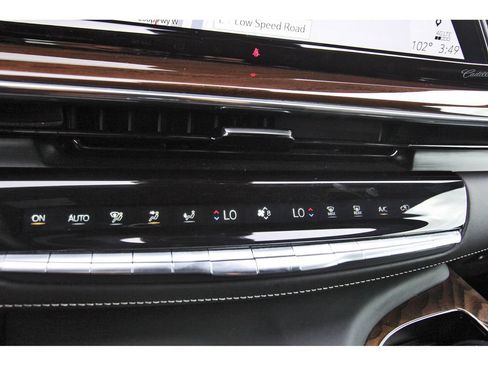 Used 2023 Cadillac Escalade ESV Sport Platinum w/ LPO, Floor Liner Package AWD/4WD image 25