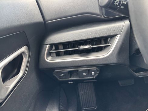 Used 2025 Kia K4 FWD image 33