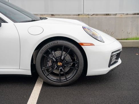 Certified 2023 Porsche 911 Carrera image 9