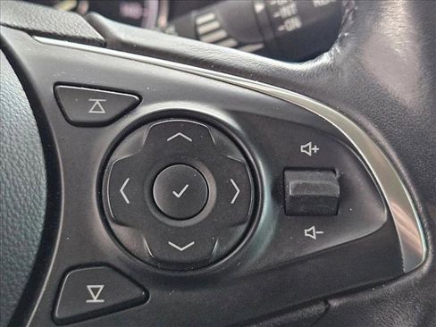 Used 2019 Buick Enclave Premium image 16