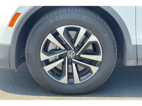 Used 2024 Volkswagen Tiguan S FWD image 10