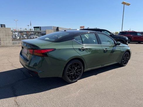 New 2026 Nissan Altima 2.5 SR w/ SR Midnight Edition Package FWD image 6