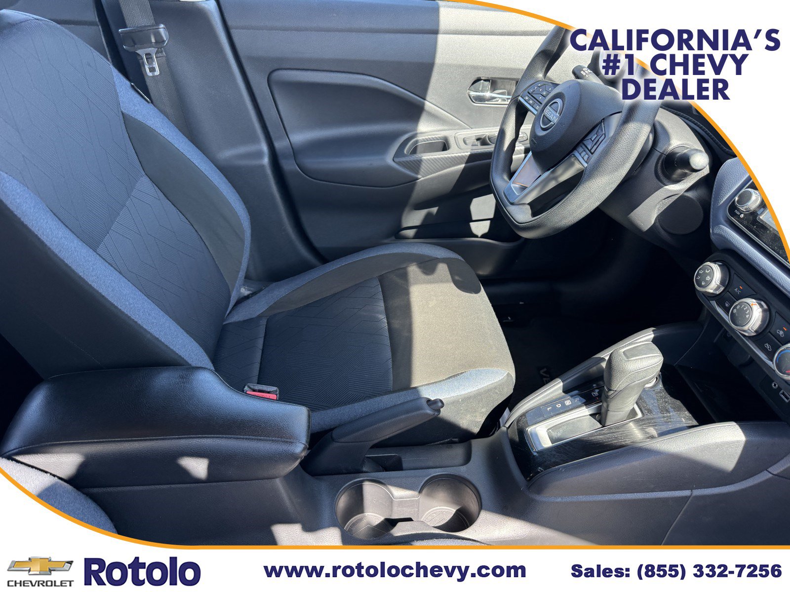 Used 2024 Nissan Versa SV FWD image 8