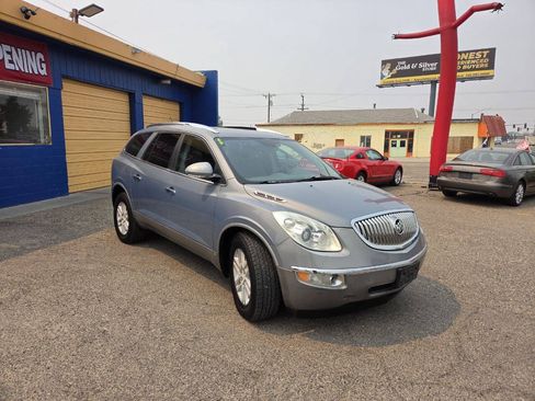 Used 2008 Buick Enclave CX w/ Driver Confidence Package FWD image 7
