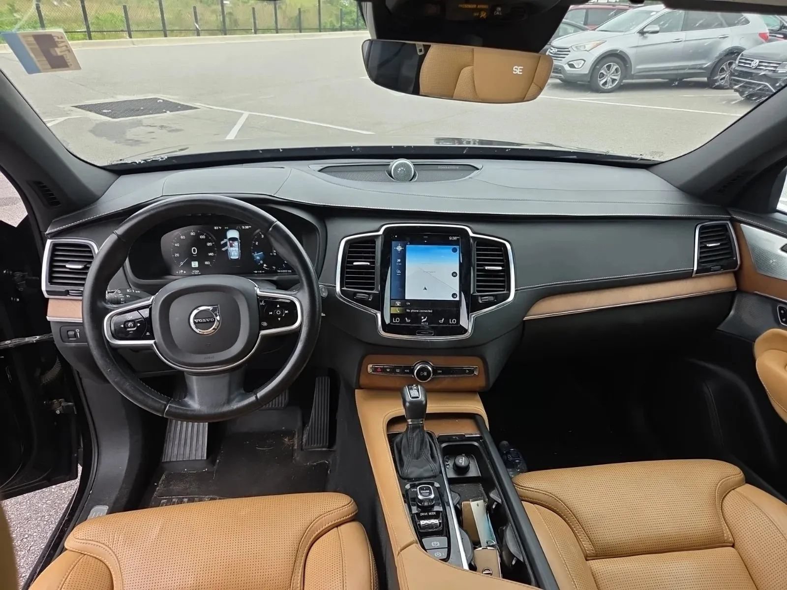 Used 2017 Volvo XC90 T6 Inscription w/ Vision Package AWD/4WD image 2