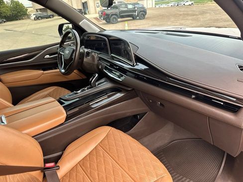 Certified 2022 Cadillac Escalade Sport w/ Touring Package AWD/4WD image 29