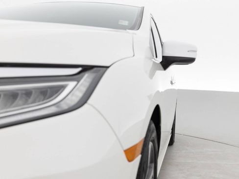 Used 2018 Honda Odyssey Touring image 12