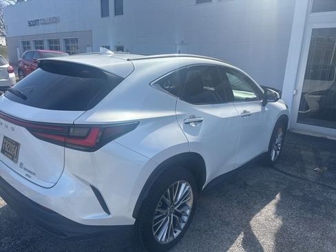 Used 2024 Lexus NX 350h AWD w/ Luxury Package image 4