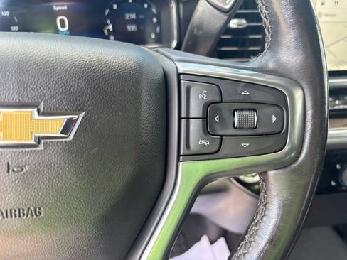 Used 2022 Chevrolet Silverado 1500 LT w/ Convenience Package II AWD/4WD image 11