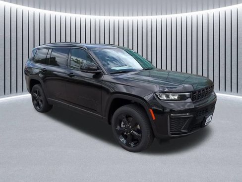 New 2026 Jeep Grand Cherokee L Limited AWD/4WD image 2