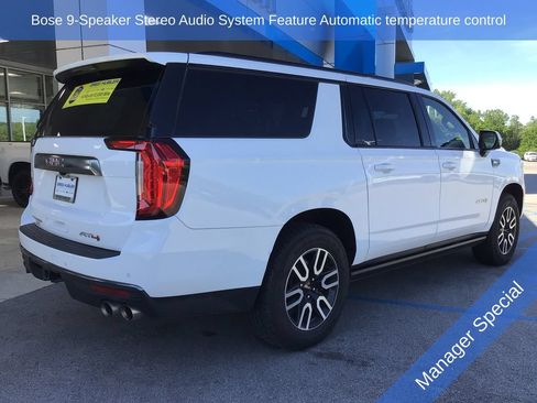 Used 2023 GMC Yukon XL AT4 w/ AT4 Premium Plus Package AWD/4WD image 7