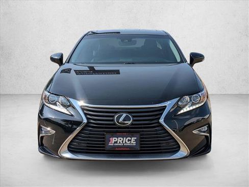 Used 2017 Lexus ES 350 w/ Premium Package FWD image 2