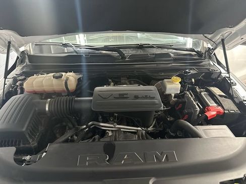 Used 2024 RAM 1500 Big Horn AWD/4WD image 29