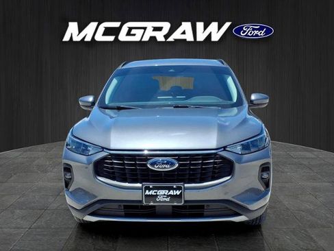 Certified 2024 Ford Escape SE FWD image 3