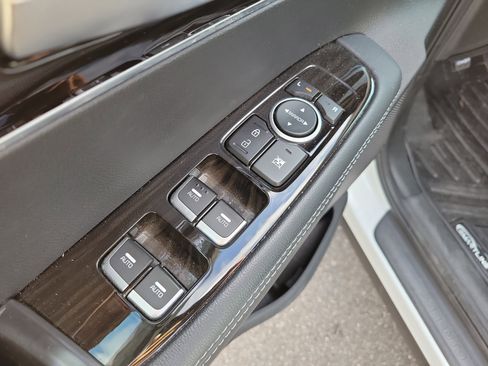 Used 2020 Kia Sorento LX image 20