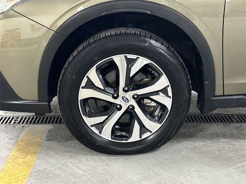 Certified 2021 Subaru Outback Limited image 10