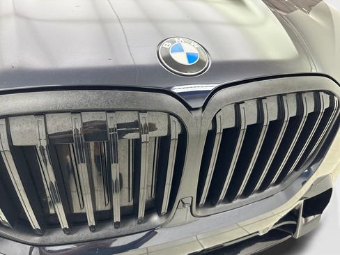 Used 2024 BMW X7 xDrive40i w/ M Sport Package image 26