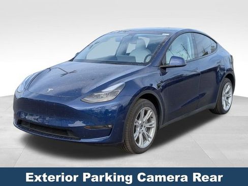 Used 2023 Tesla Model Y Long Range AWD/4WD image 9