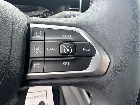 Used 2023 Jeep Compass Limited AWD/4WD image 20
