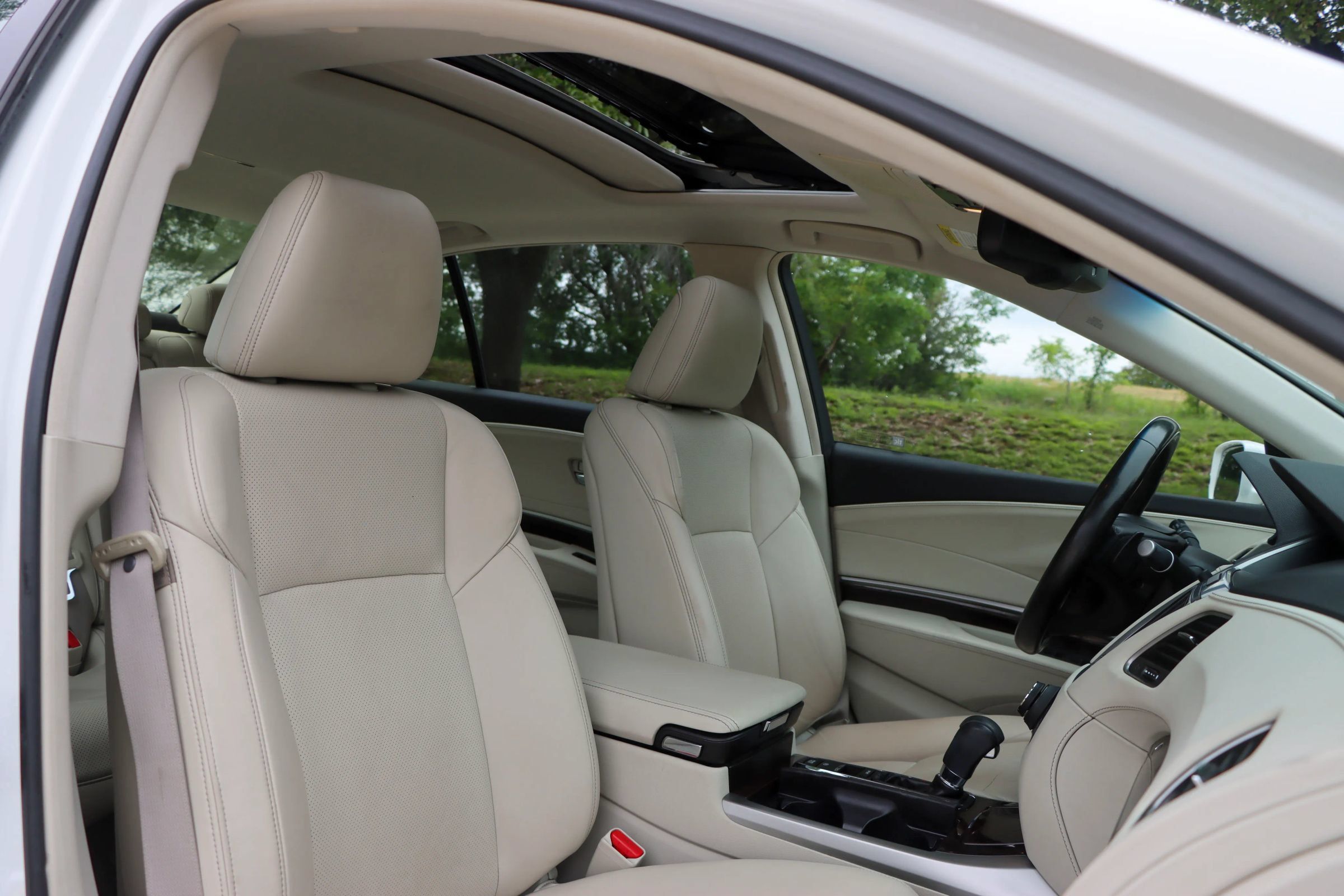 Used 2017 Acura RLX w/ Technology Package FWD image 21