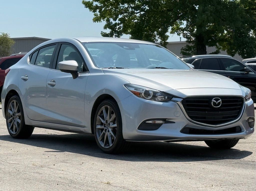 Used 2018 MAZDA MAZDA3 Touring FWD image 8