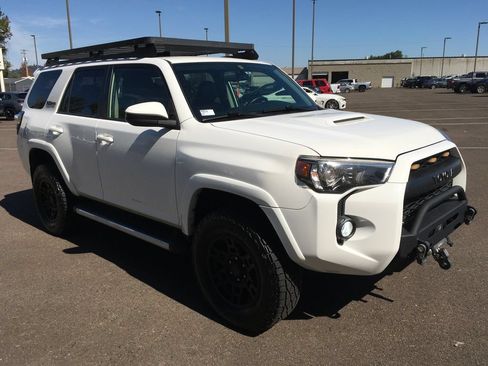 Used 2018 Toyota 4Runner TRD Pro AWD/4WD image 10