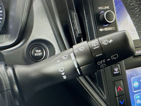 Certified 2024 Subaru Impreza 2.0i image 13