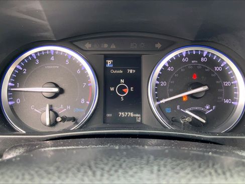 Used 2019 Toyota Highlander XLE FWD image 25