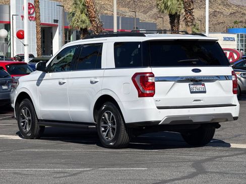 Used 2018 Ford Expedition XLT w/ Equipment Group 201A RWD image 6