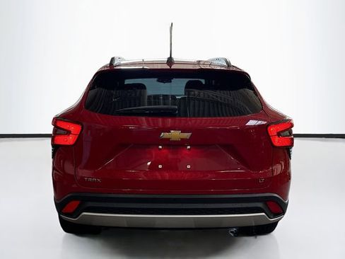 New 2026 Chevrolet Trax LT w/ Driver Confidence Package image 7
