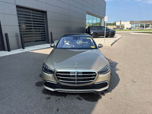 Used 2023 Mercedes-Benz S 500 4MATIC image 8