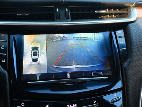 Used 2019 Cadillac XTS Luxury w/ Driver Awareness Package image 31