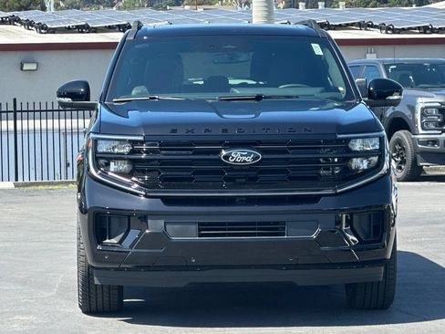 New 2026 Ford Expedition Platinum w/ Stealth Appearance Package AWD/4WD image 9