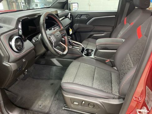 Certified 2025 Chevrolet Colorado Z71 w/ Technology Package image 31