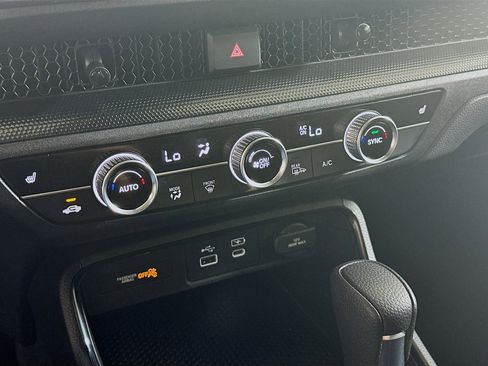 Used 2025 Honda CR-V EX image 23