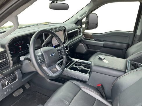 Used 2024 Ford F250 Lariat w/ Lariat Ultimate Package AWD/4WD image 14