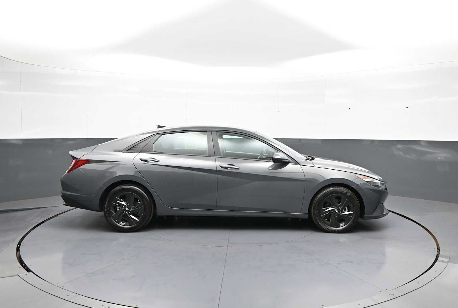 Certified 2023 Hyundai Elantra SEL FWD image 4