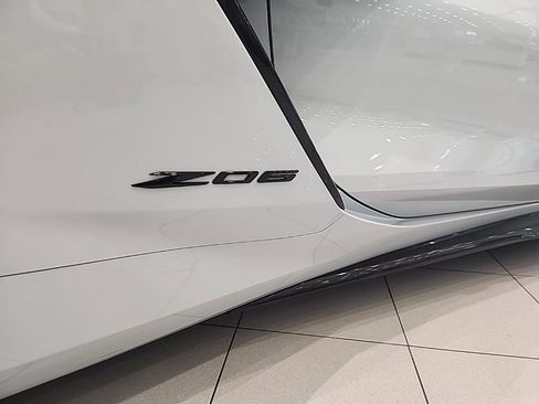 Used 2023 Chevrolet Corvette Z06 image 18