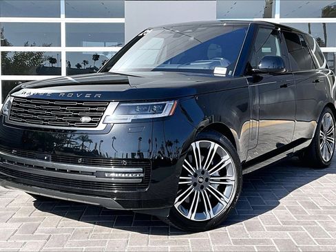 Used 2023 Land Rover Range Rover SE AWD/4WD image 1