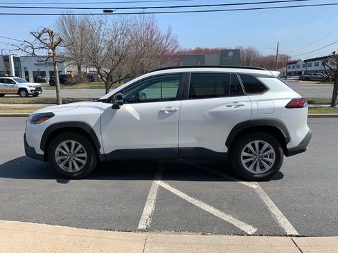 Used 2026 Toyota Corolla Cross LE image 6