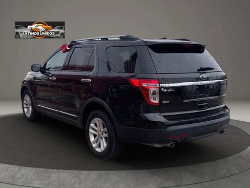 Used 2014 Ford Explorer XLT w/ Equipment Group 201A image 4
