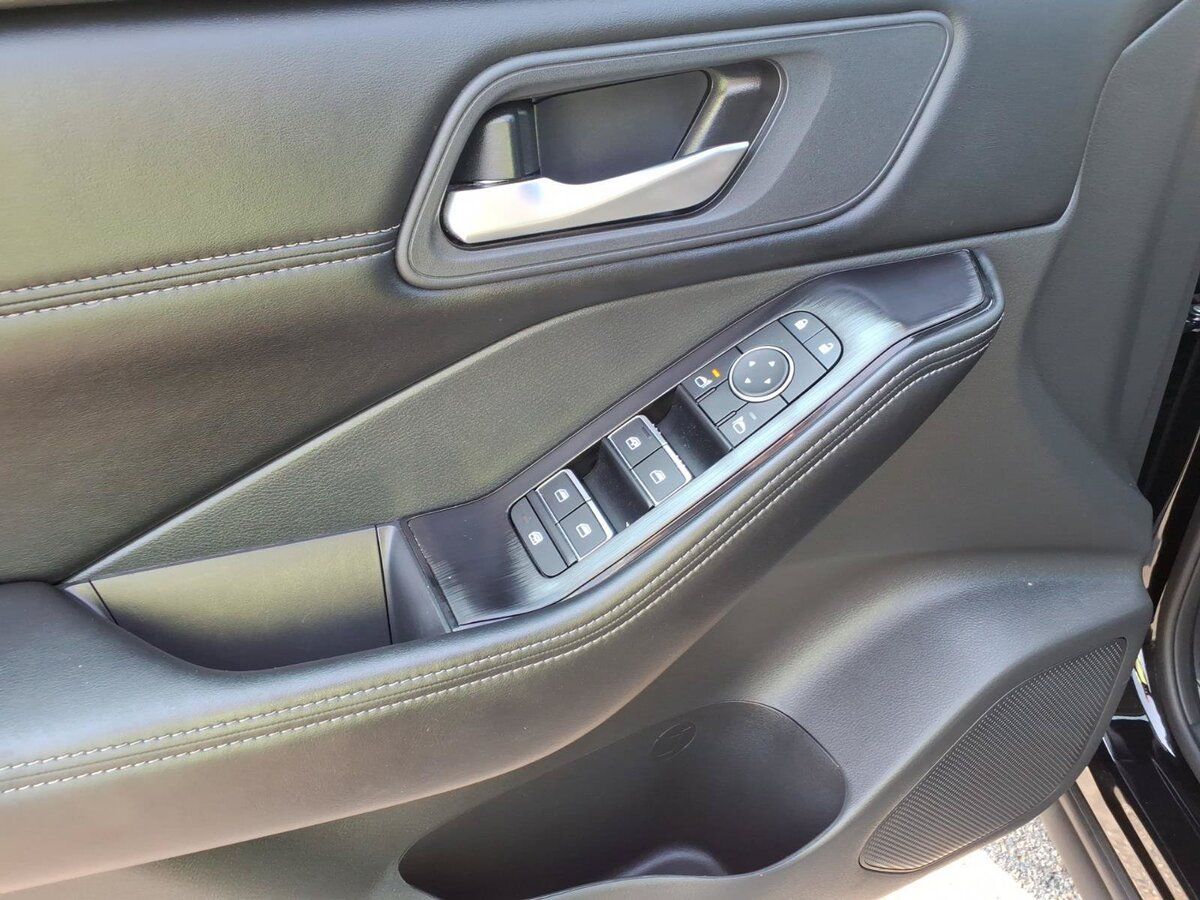 Used 2026 Nissan Rogue SL AWD/4WD image 21