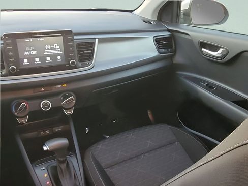 Used 2020 Kia Rio LX image 17