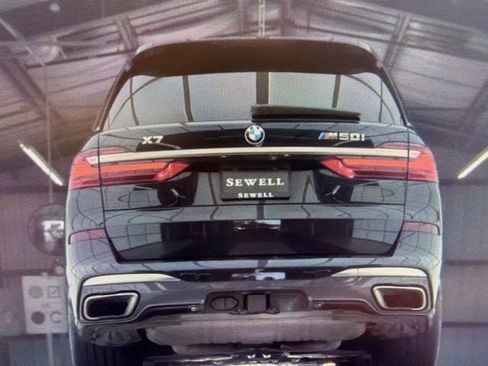 Used 2021 BMW X7 M50i w/ Executive Package AWD/4WD image 10